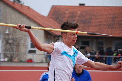  Felix Müller beim 47m-Wurf